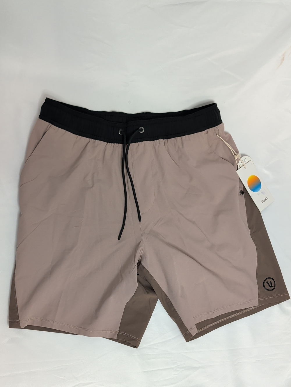 NWT Men's Small Vuori "Chromatic Kore Short" in Umber. W/Lining. Length 17.5".